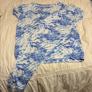 Koolaburra by Ugg Blue and White Tie-Dye Set